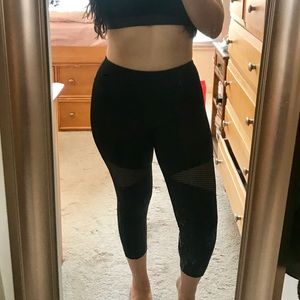 Black high waisted blocked crop workout leggings